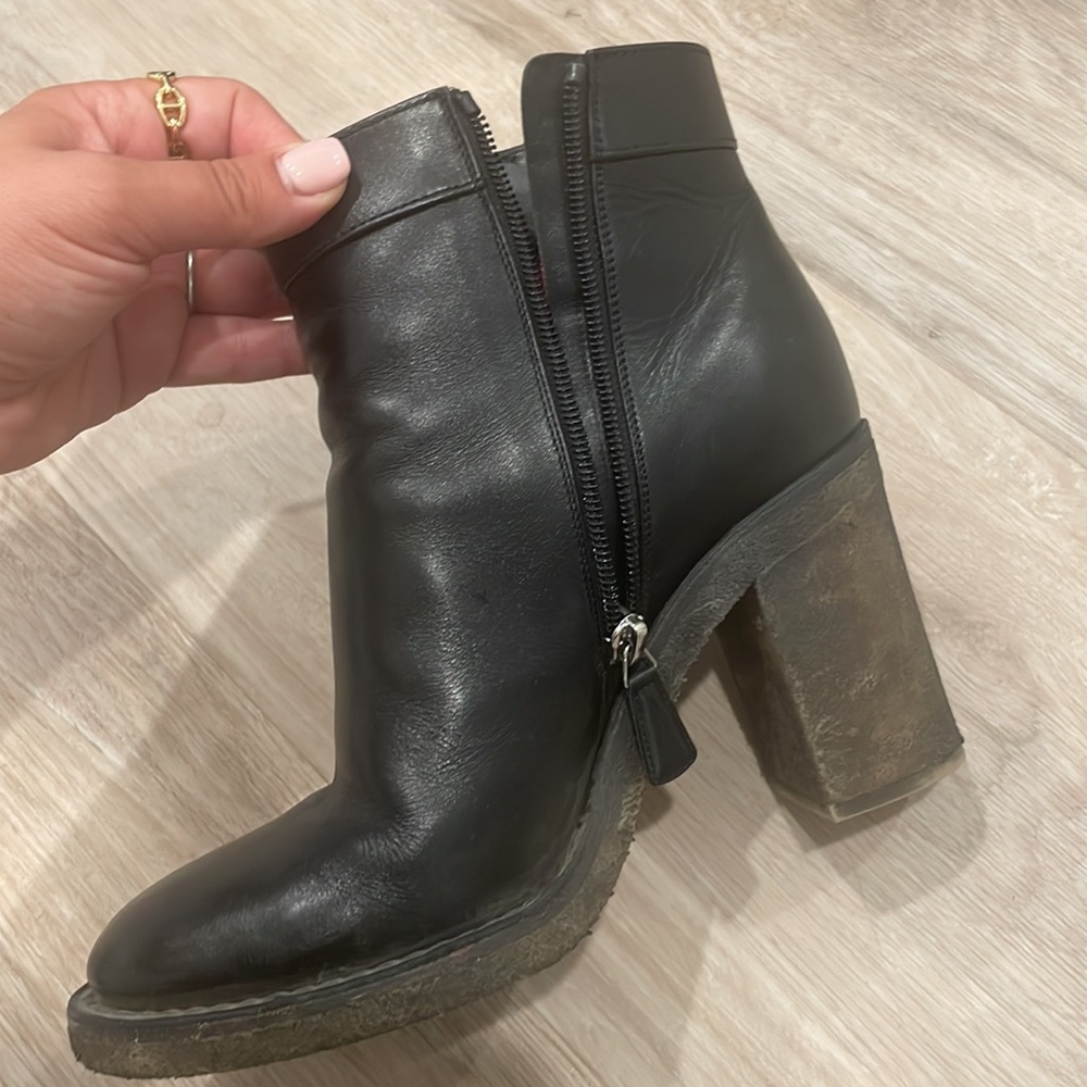 Chanel ankle booties - Picture 5 of 7